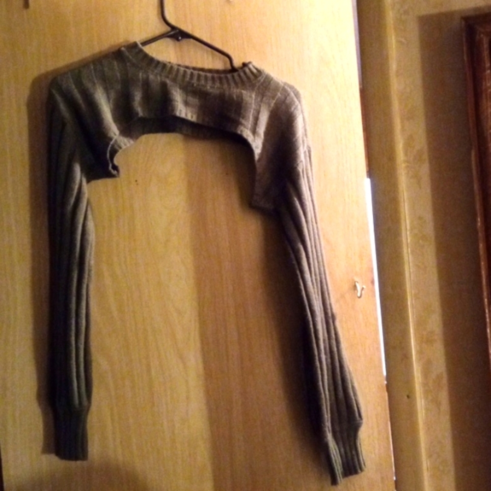 Crop top size medium